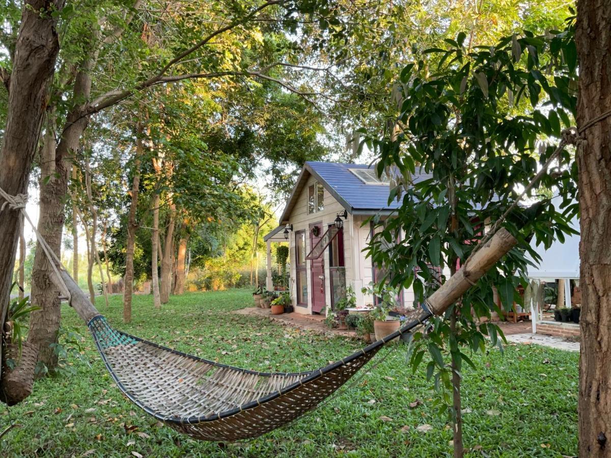 Baan Tonjaeng Resort Chainat Bagian luar foto